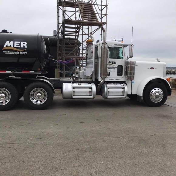 Profile Picture of Doug Vaughn (@dvfoot) on Poshmark