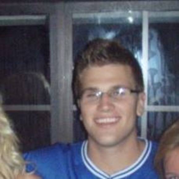 Profile Picture of Nick Angelakis (@golfboy324) on Poshmark