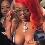 Profile Picture of dm for (paid) promo! (@selfdepreciashun) on Instagram