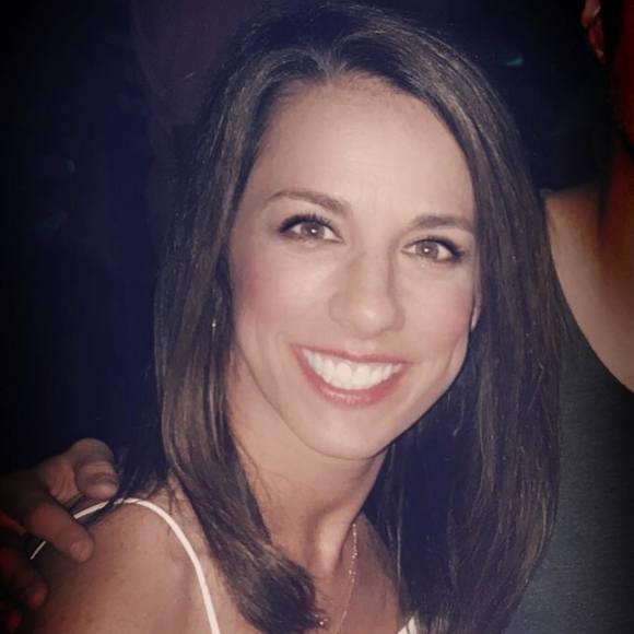 Profile Picture of Mary Gill kivett (@mmkivett) on Poshmark