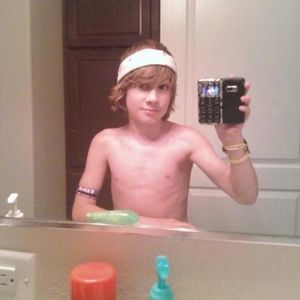 Profile Picture of Sean Hanford (@awesomeness32123) on Myspace