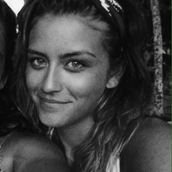 Profile Picture of Danielle Karwowski (@danikarwowski) on Poshmark