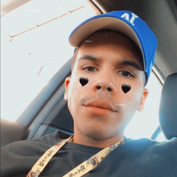 Profile Picture of Christian Zambrana (@freshboysmurf) on Poshmark