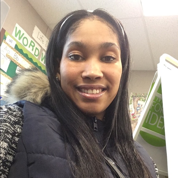 Lakeeva Garrett - Poshmark Profile Picture of Lakeeva Garrett (@ohh_soo_fab) on Poshmark