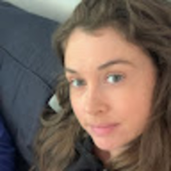 Profile Picture of Juliana Charters (@charterjuliana) on Poshmark
