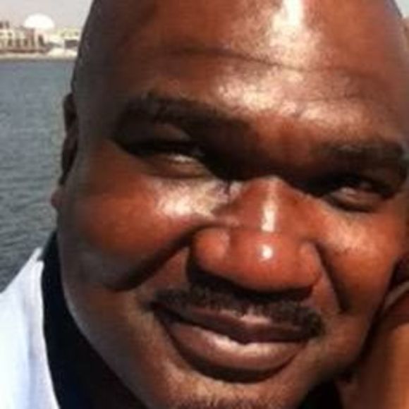 Profile Picture of Ron Singleton (@singron) on Poshmark