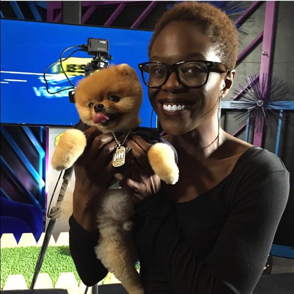 Profile Picture of Derin A (@aderinsola1) on Poshmark