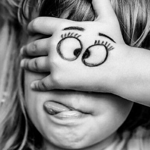 Profile Picture of Elizabeth Kohlstaedt (@lkohlstaedt) on Poshmark