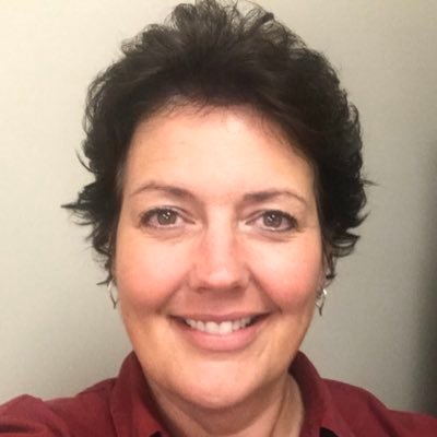 Profile Picture of Shelly Moore (@shellymoe17) on Twitter