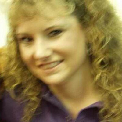 Profile Picture of Dee Crabtree (@CrabtreeDee) on Twitter