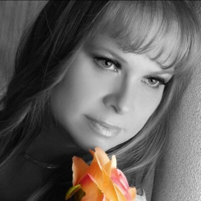 Profile Picture of Kimmy ヅ (@SunShi9Smile) on Twitter