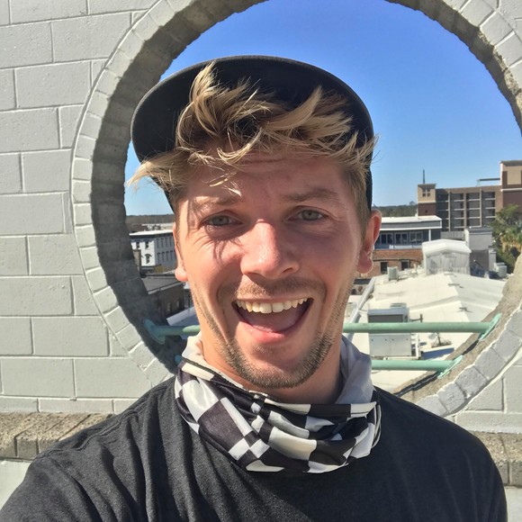 Profile Picture of Erik Bigsby (@erikbigsby) on Poshmark