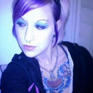 Profile Picture of Amy Elmore (@beautifultragedy86) on Myspace