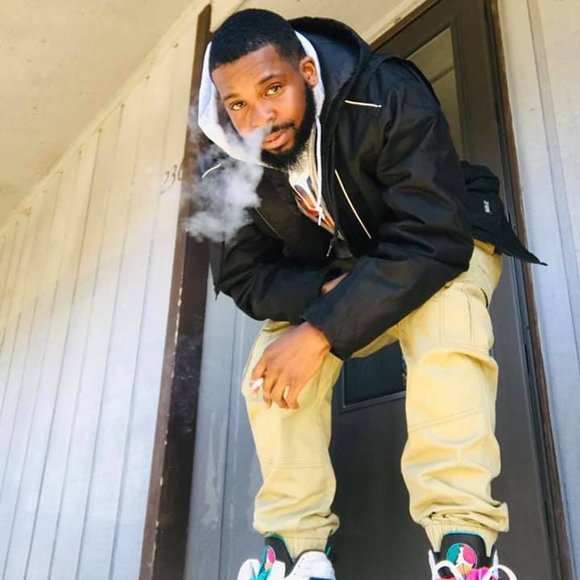 Profile Picture of Hasaan Marston (@hasaanmcs) on Poshmark