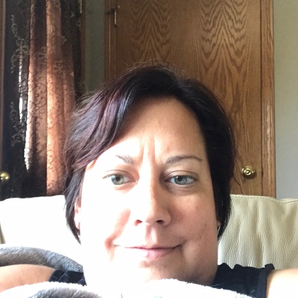 Profile Picture of Michelle Dose (@dosem) on Poshmark