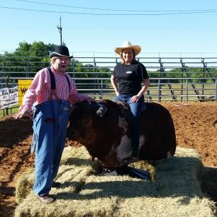 Profile Picture of Rachel Miner (@rosasminer) on Twitter