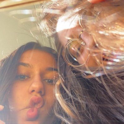 Profile Picture of Rheaction (@RheaHarfoush) on Twitter