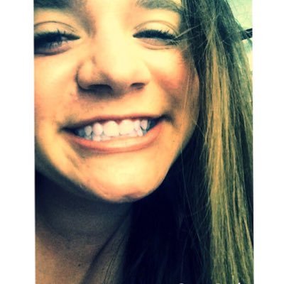 Profile Picture of Maddy Carlson (@middy_karl) on Twitter