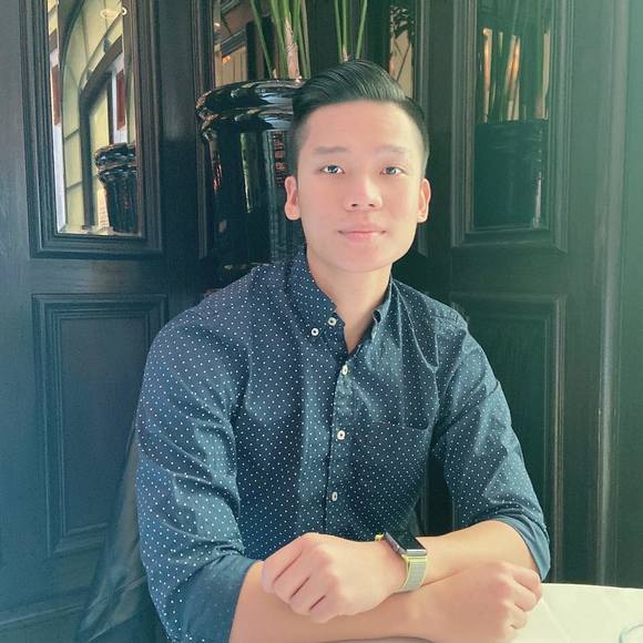 Profile Photo of Viet Tran (@viettran27) on Poshmark