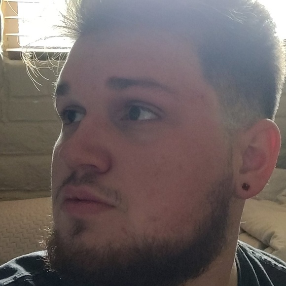Profile Picture of Braden Steiner (@bsteiner980) on Poshmark