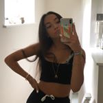 Profile Picture of isabella 🦋 (@izziirichardson) on Instagram