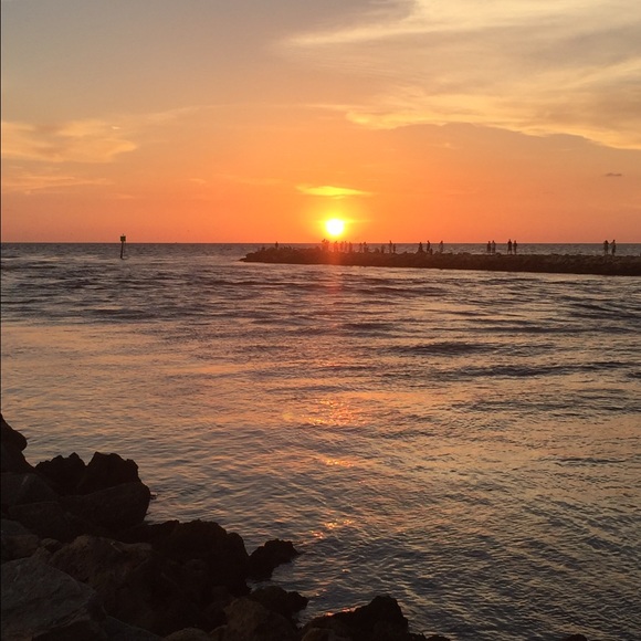 Profile Picture of Brianna Birchett (@bgbirchett) on Poshmark