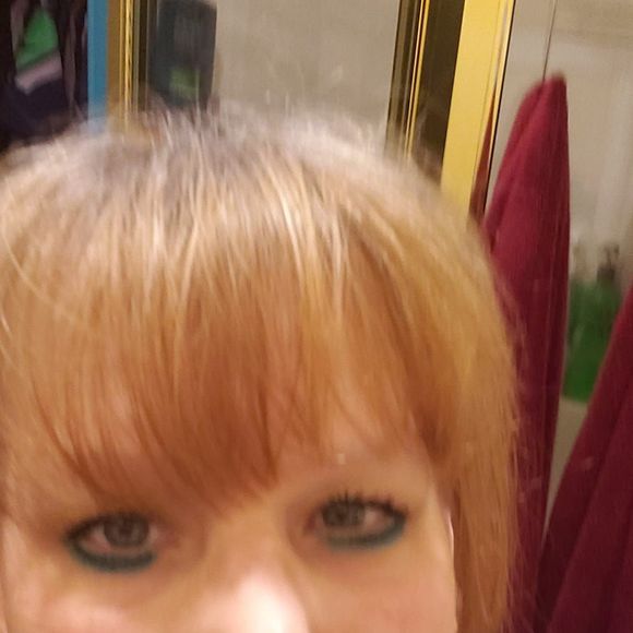 Profile Picture of Rachel Jahn (@rachel_jahn) on Poshmark