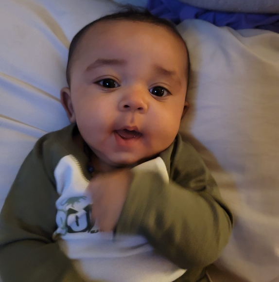 Profile Picture of Crystal Mabin (@cmabin) on Poshmark