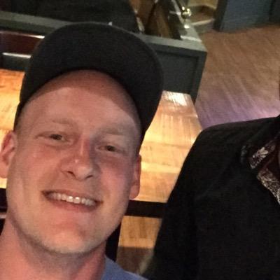 Profile Picture of Andy Heslop (@@1withall4ever) on Twitter