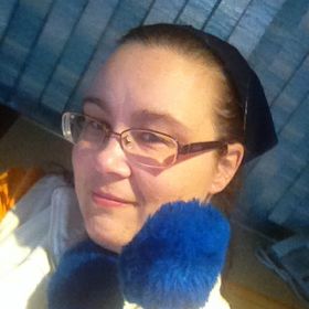 Profile Picture of Michele Charlesworth-Thiessen (@Micarthursgirl) on Pinterest
