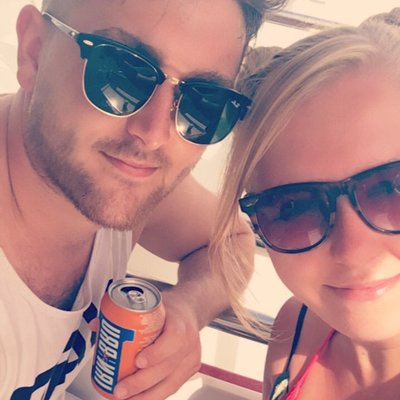 Profile Picture of Vick Humphrey (@VickyHumphrey1) on Twitter