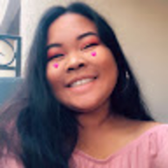 Profile Picture of Noelle Asuncion (@noe_uwu) on Poshmark