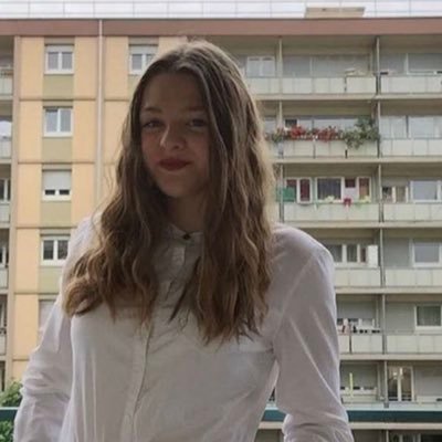 Profile Picture of Léa Mallo (@mallo_lea) on Twitter