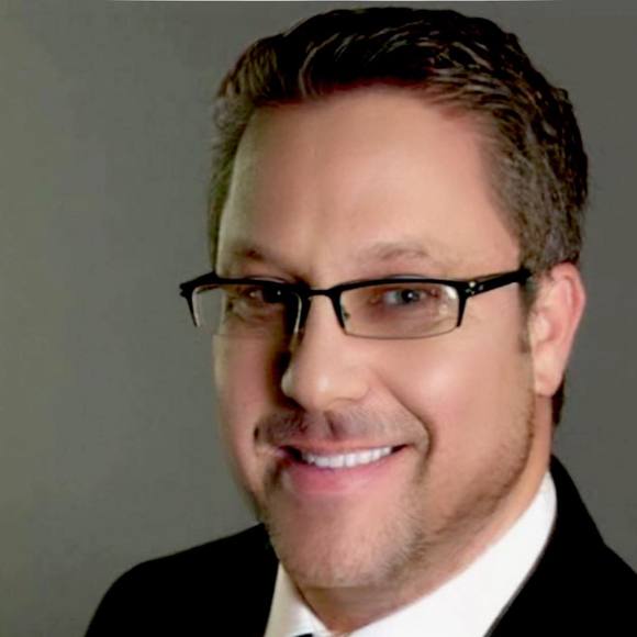 Profile Picture of Daniel Cohen (@dcohen1979) on Poshmark