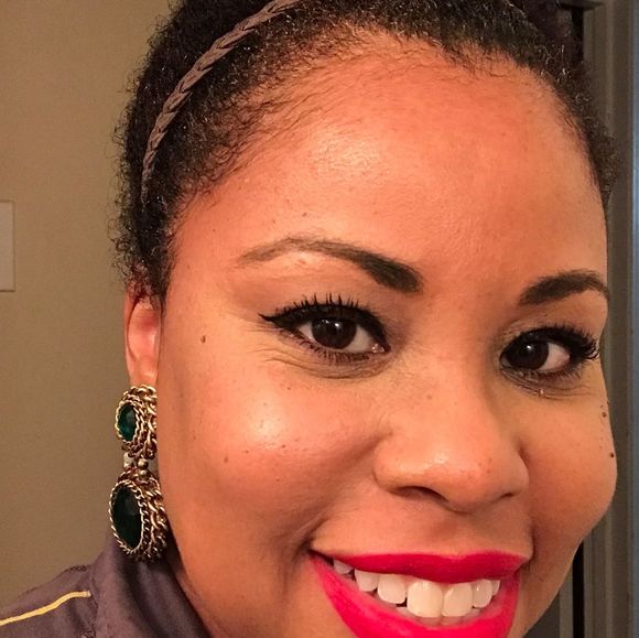 Profile Picture of Cleopatra James (@cleograd) on Poshmark