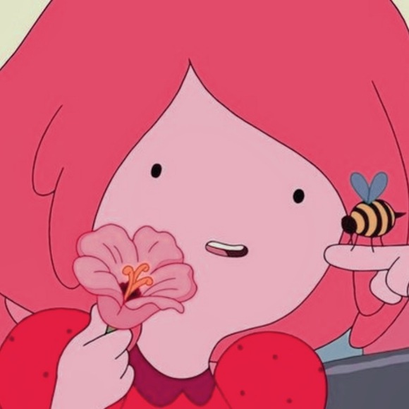 Profile Picture of Eileen Ayala (@angehlita) on Poshmark