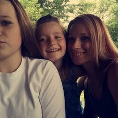 Profile Picture of April Guy (@AprilGu64769251) on Twitter