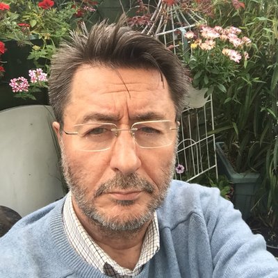 Profile Picture of MIKE BEESON (@COPYWRITINGBUZZ) on Twitter