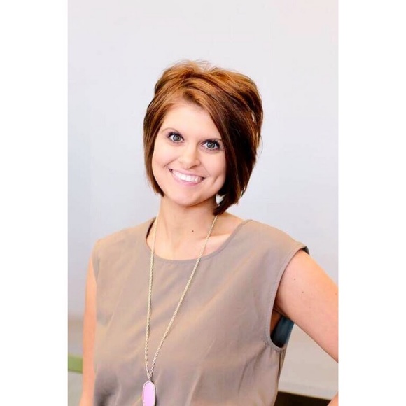 Profile Picture of Mandy Sweetland (@msweets713) on Poshmark