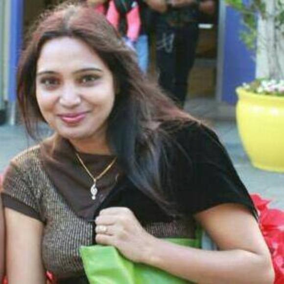 Profile Picture of Manasi Mangesh (@manasimangesh) on Poshmark