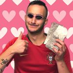 Profile Picture of Carlos Lourenço Furtado ® (@petiteabelhaofficiel) on Instagram