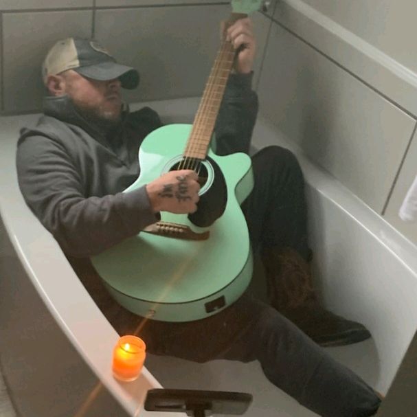 Profile Picture of Ron Frost (@ronfrost) on Tiktok