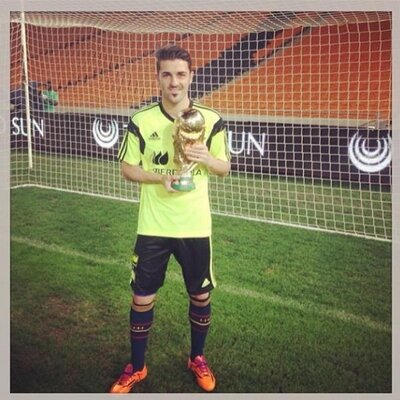 Profile Picture of Jonathan Calzada (@JonathanCalzad5) on Twitter