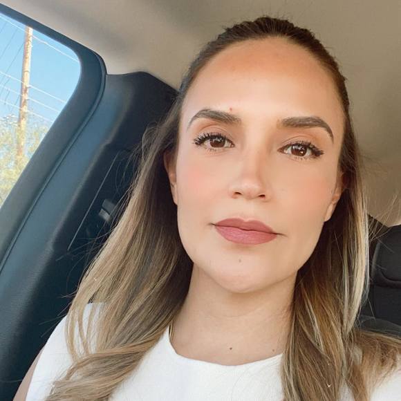 Profile Picture of Pamela Gonzalez (@pamelaglez11) on Poshmark