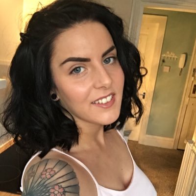 Profile Picture of Hayley Glen (@hayley_glen1) on Twitter