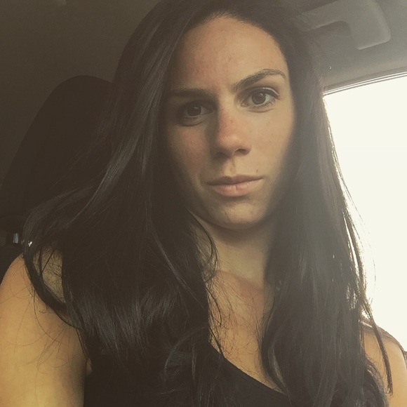 Profile Picture of Paige Salzmann (@psalzmann24) on Poshmark