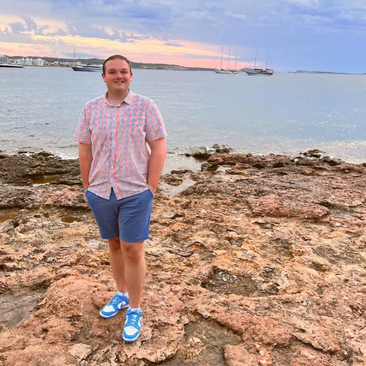 Profile Picture of Andrew (@andrew2570) on Tiktok
