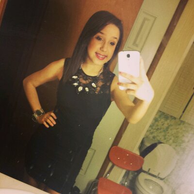Profile Picture of  ♥ Betty Villarreal  ♥ (@bettypena54) on Twitter