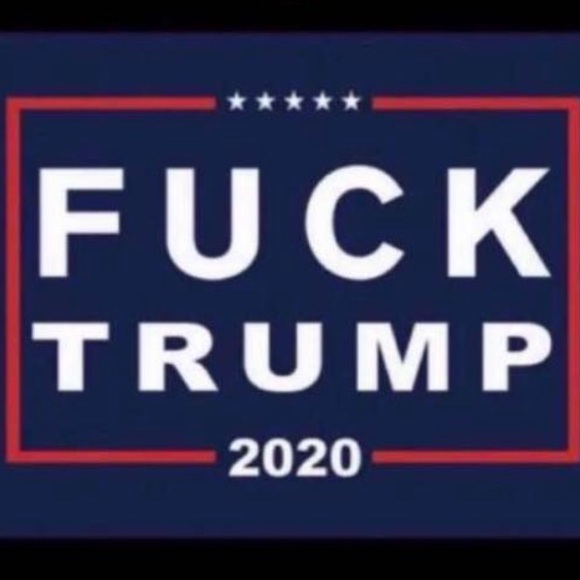 Profile Picture of Emma Schacher (@emmaschacher) on Poshmark