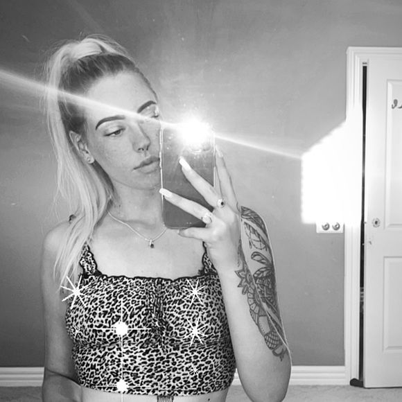 Profile Picture of Megan Methven (@meganmethven) on Poshmark